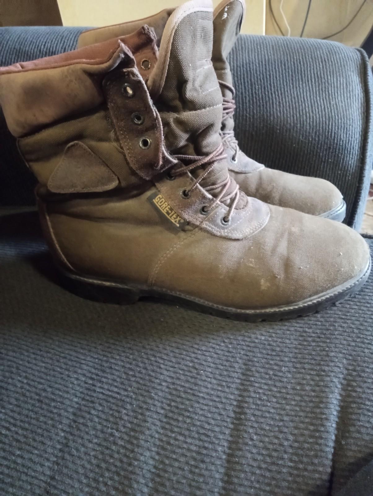 Rocky Boots Mens Size 11.5 MW 941 GoreTex Leather Trim Thinsulate 500G Hunting