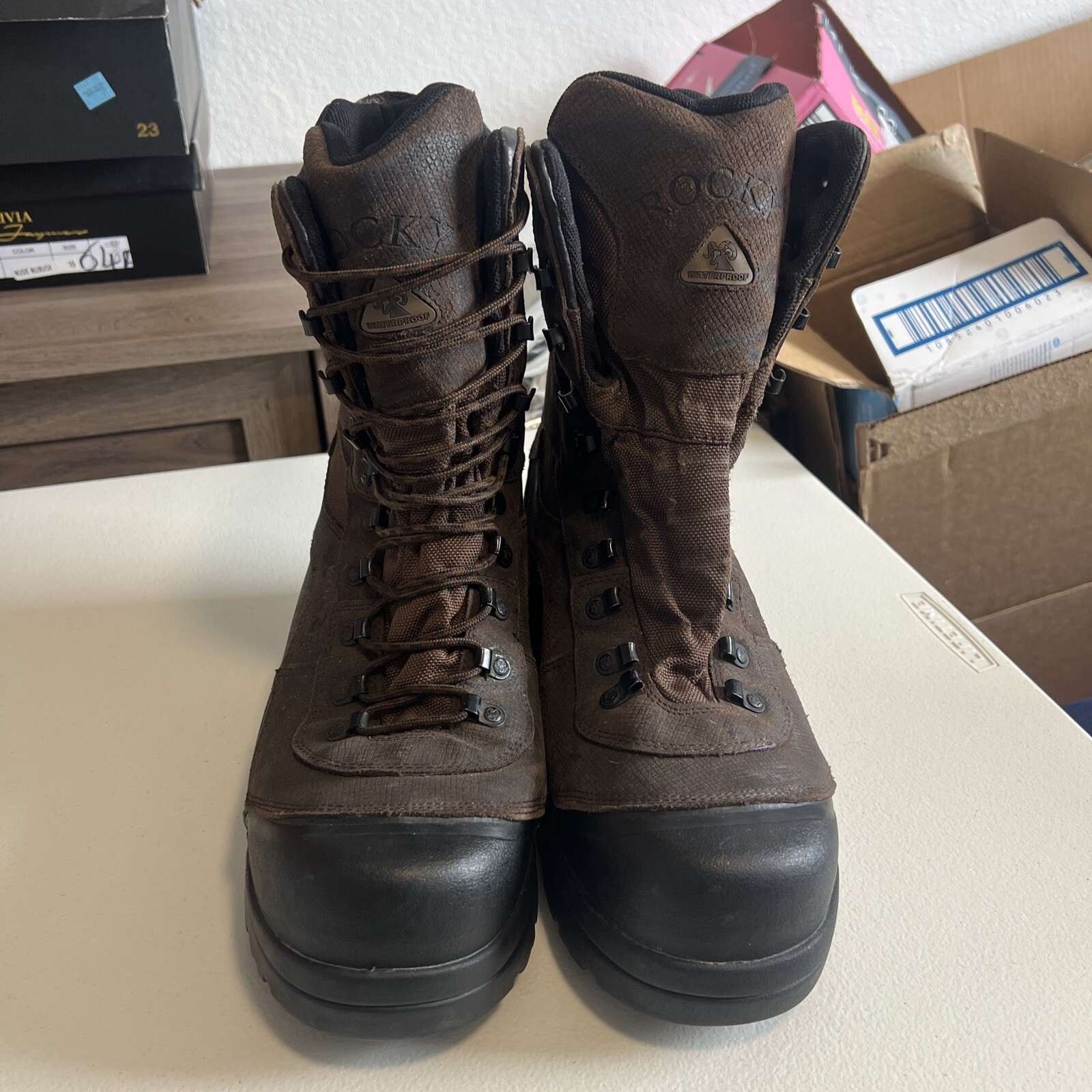 ROCKY THINSULATE ULTRA ASYSTEC 1000 GRAM  11M HUNTING HIKING WORK Used 1 Time