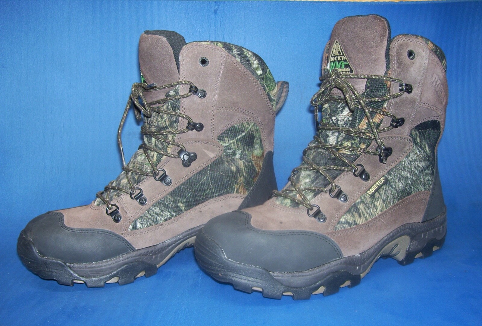 ROCKY Camo Waterproof 800g insulated MENS Boot size 9 1/2M