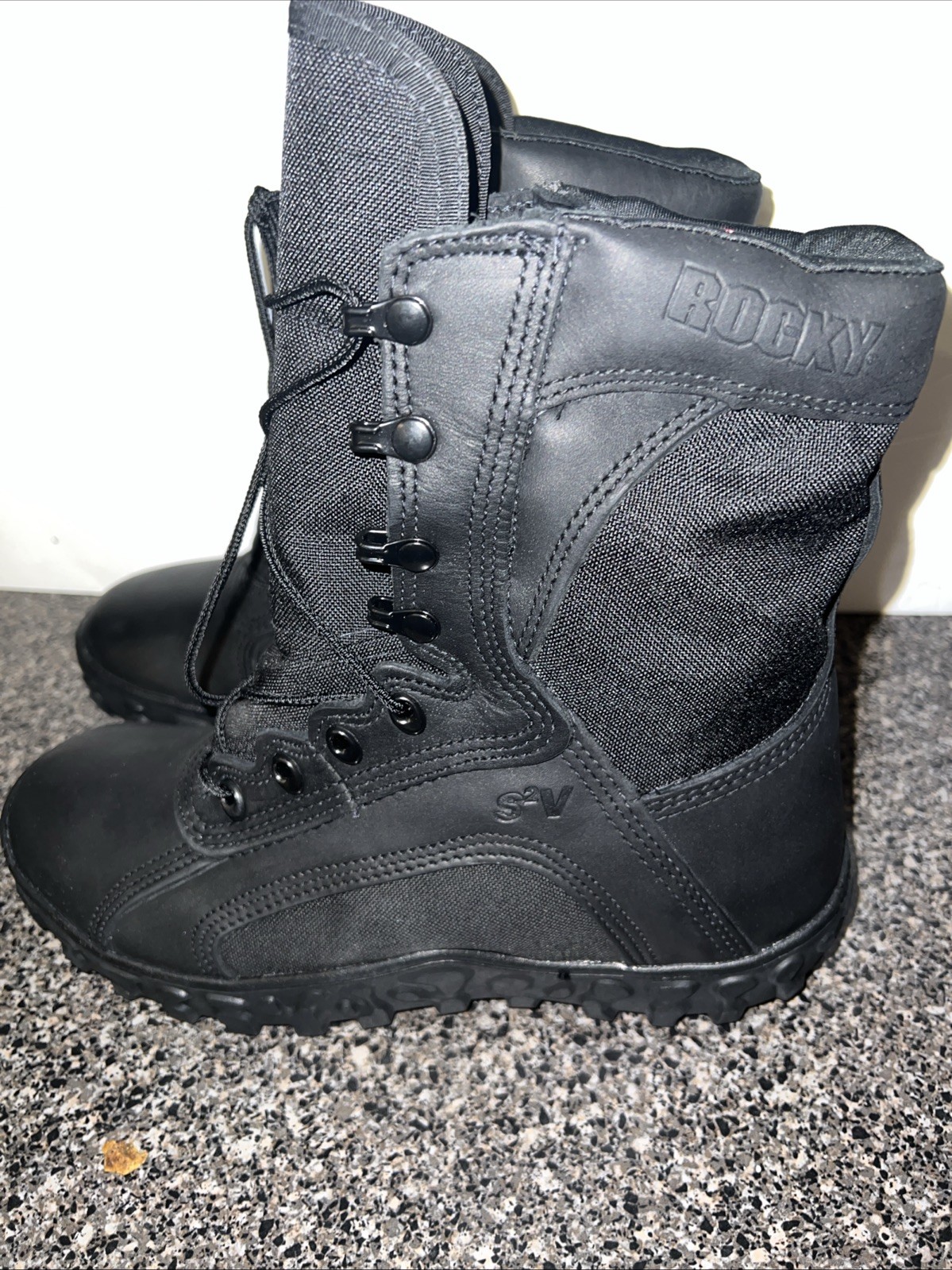 Rocky Men’s Tactical Boots SZ.9 R600 Insulated Waterproof Black New W Out Box