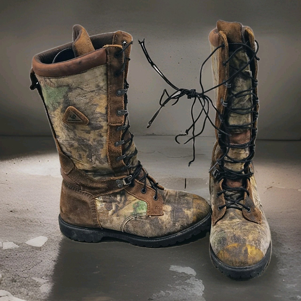 ROCKY HUNTING BOOTS MEN’S 9EW Camo Low Country TALL SNAKE PROOF WATERPROOF Read