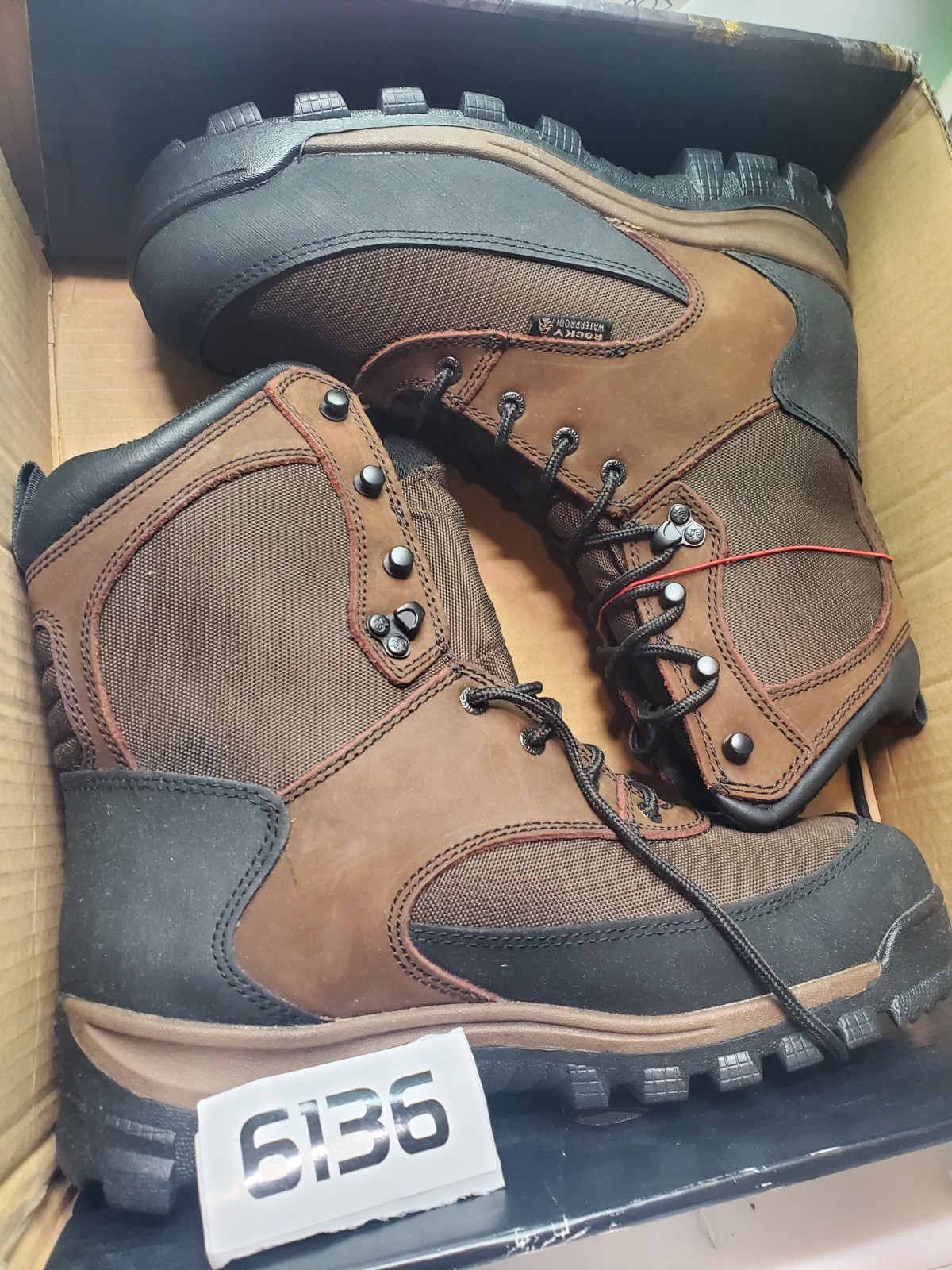 Rocky Core 800G Insulated Outdoor Boot Size 9M 9 M