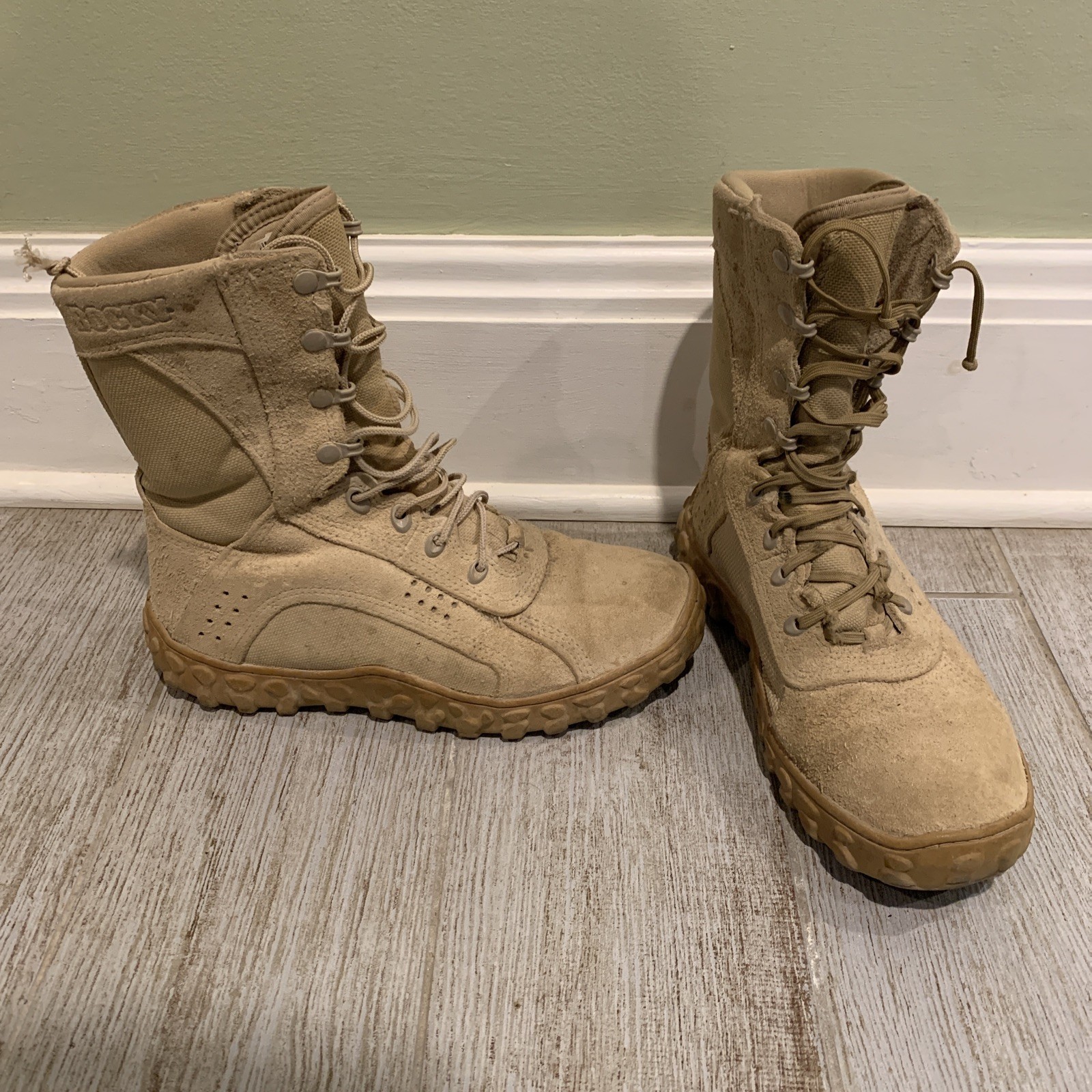 Rocky SV2 Special Ops Coyote Mens Sz 8 M Desert Tan Vibram Military Boots *READ