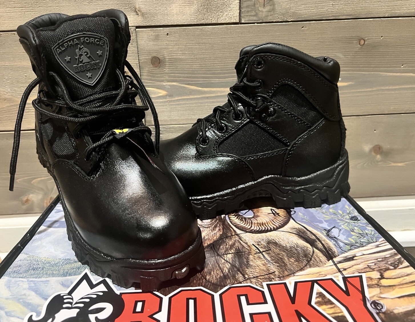 NEW Rocky Alpha Force 6” Black Leather Men’s Boots Size 4.5 M Waterproof