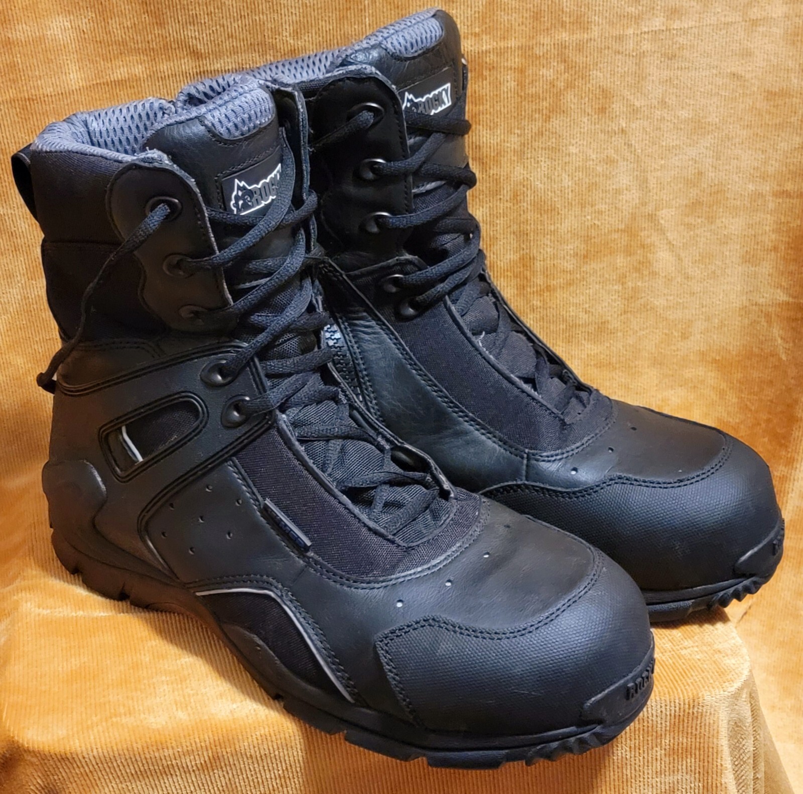 Men Size 10.5 Rocky 1st Med Carbon Fiber Puncture-Resistant Side-Zip Waterproof