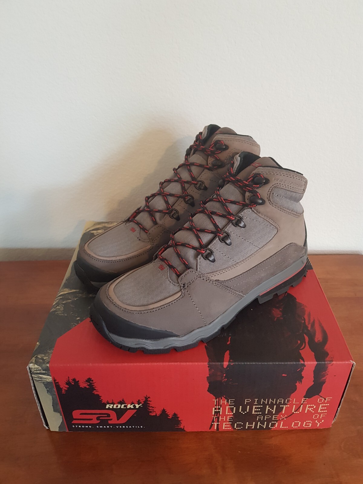 Rocky S2V Etrame Watetproof Hiker Boots Men’s 9.5M