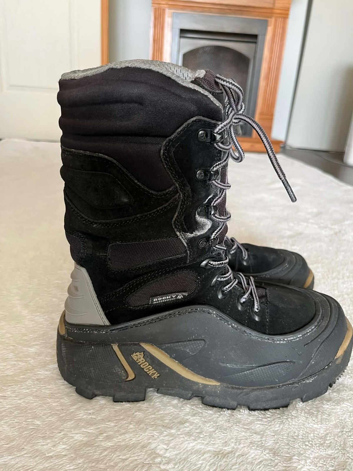Rocky Women’s Blizzard Stalker Waterproof 1200G Insulated Boots size 6