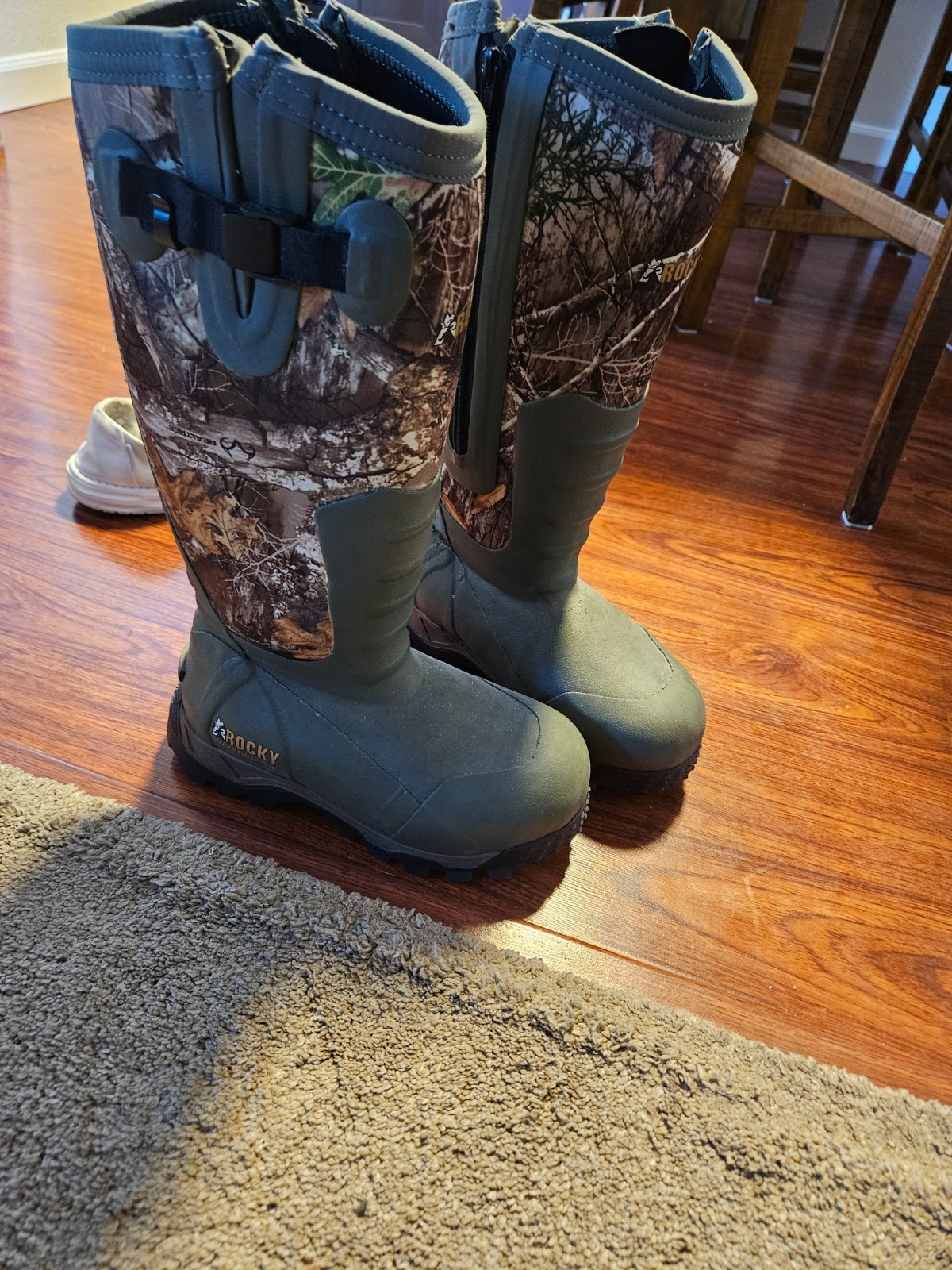 rocky women’s realtree edge waterproof boots