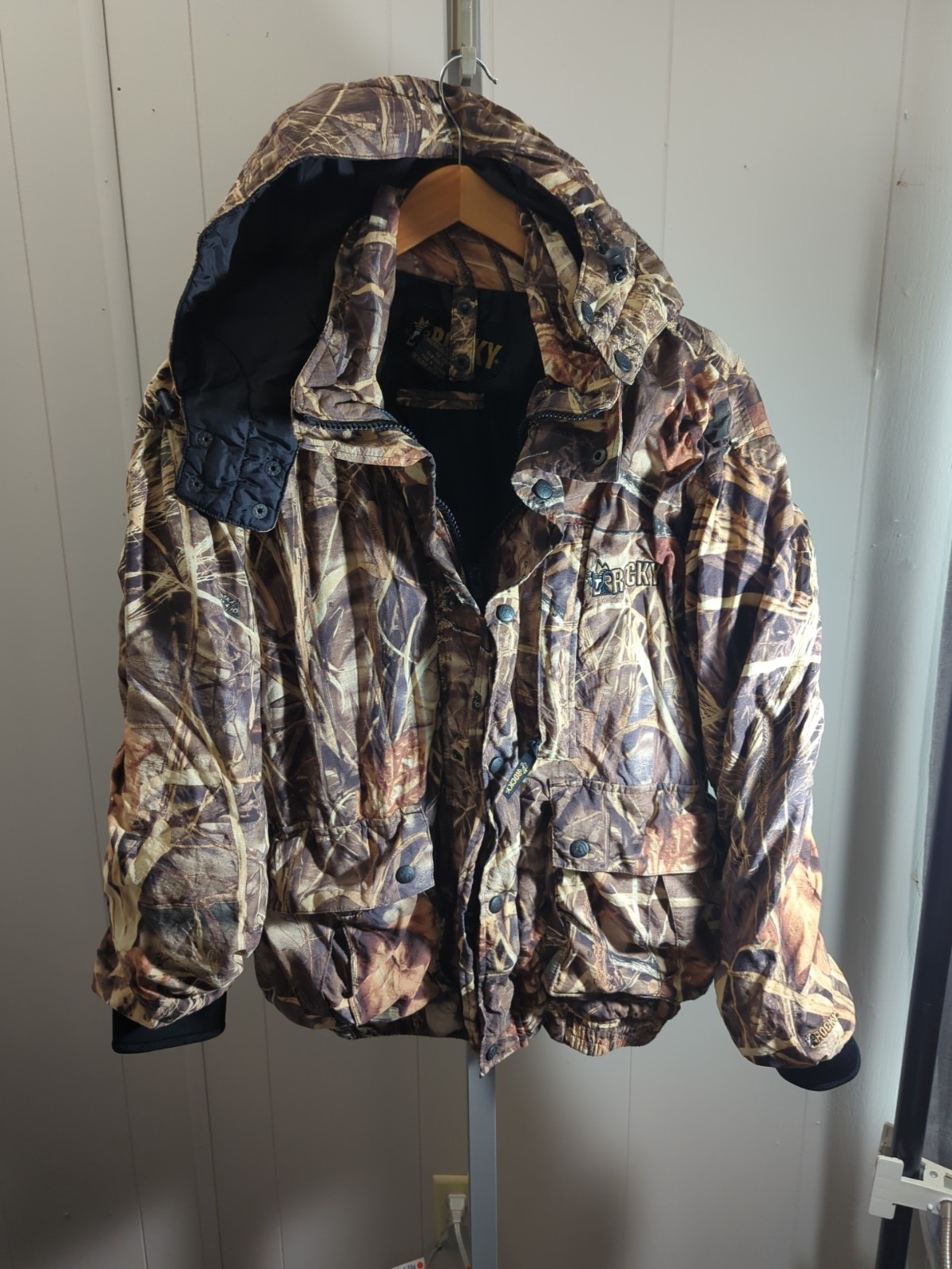 Vintage Rocky Brand Woodland Camo Double Zip up Snap Jacket Size L