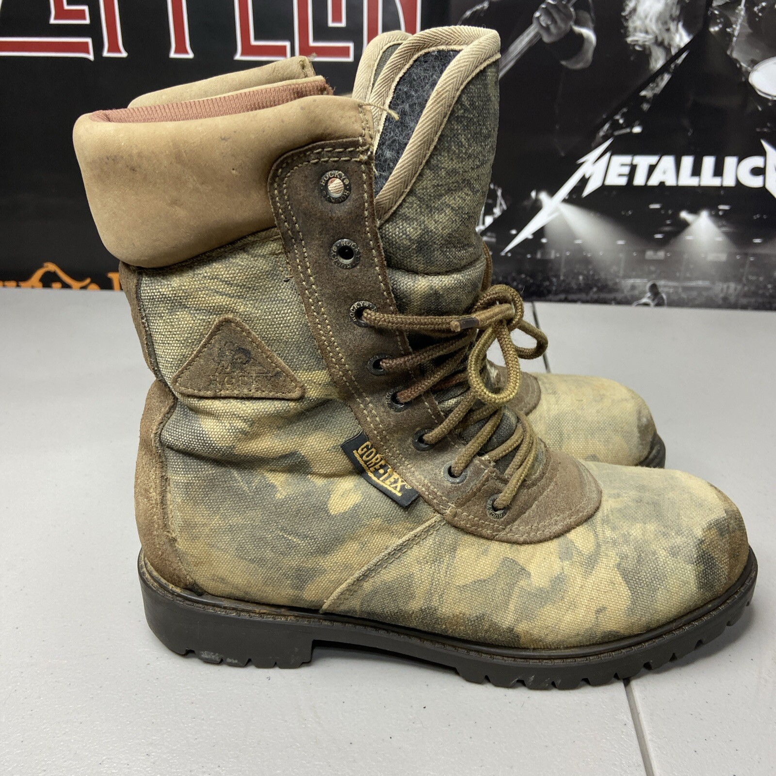 Rocky Gore Tex 500 Gram Thinsulate Hunting/Hiking Boots 4130 Camo Size 5 MW