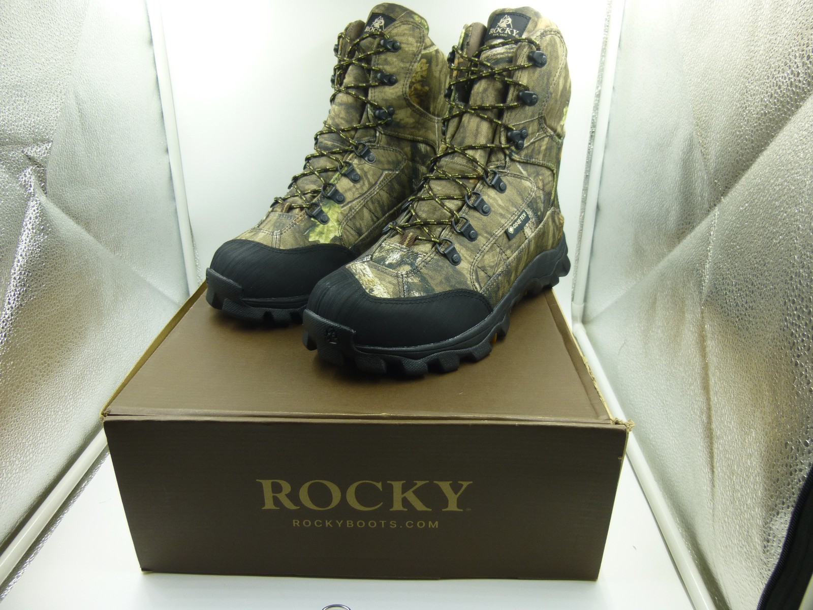 MEN’S 10.5 M ROCKY MEN’S LYNX 800G WATERPROOF COUNTRY ROOTS CAMO HUNTING BOOTS