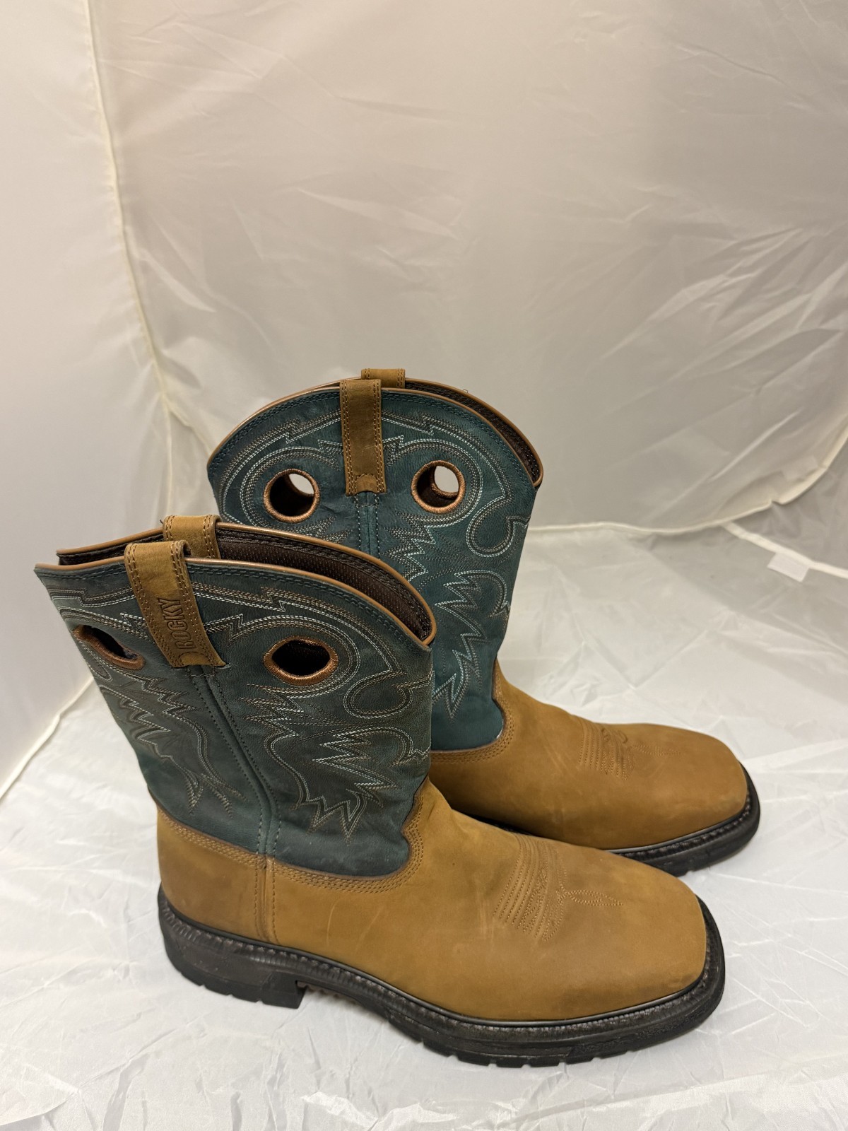 Rocky Original Ride Soft Toe. New without Box. Size 12M.