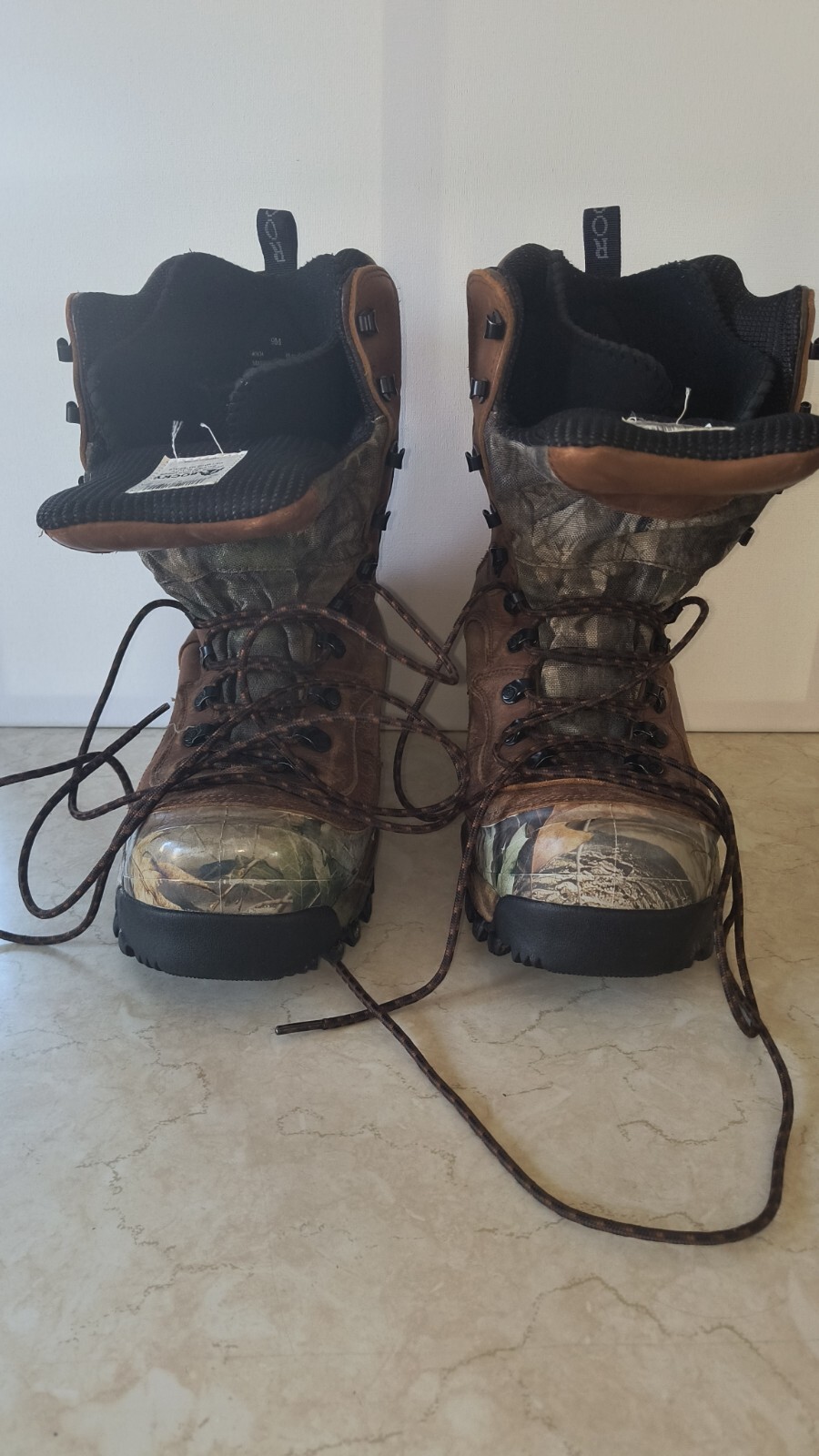 Rocky Boots size 9 1200 gram with inserts (slight damage, mostly cosmetic)