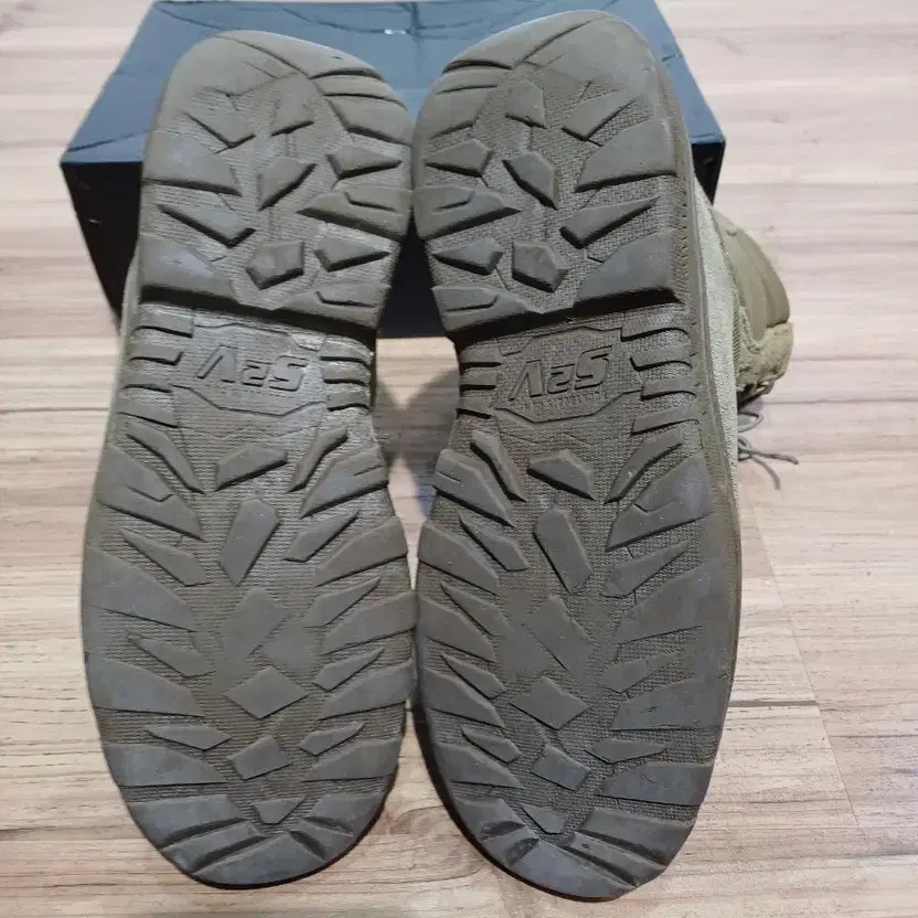 ROCKY Work Boots/Boots for Rough Terrain