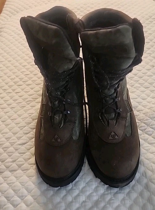 Rocky Gore-Tex Hunting Boots Mens 13 Waterproof Vibram Sole Scent IQ Outdoor