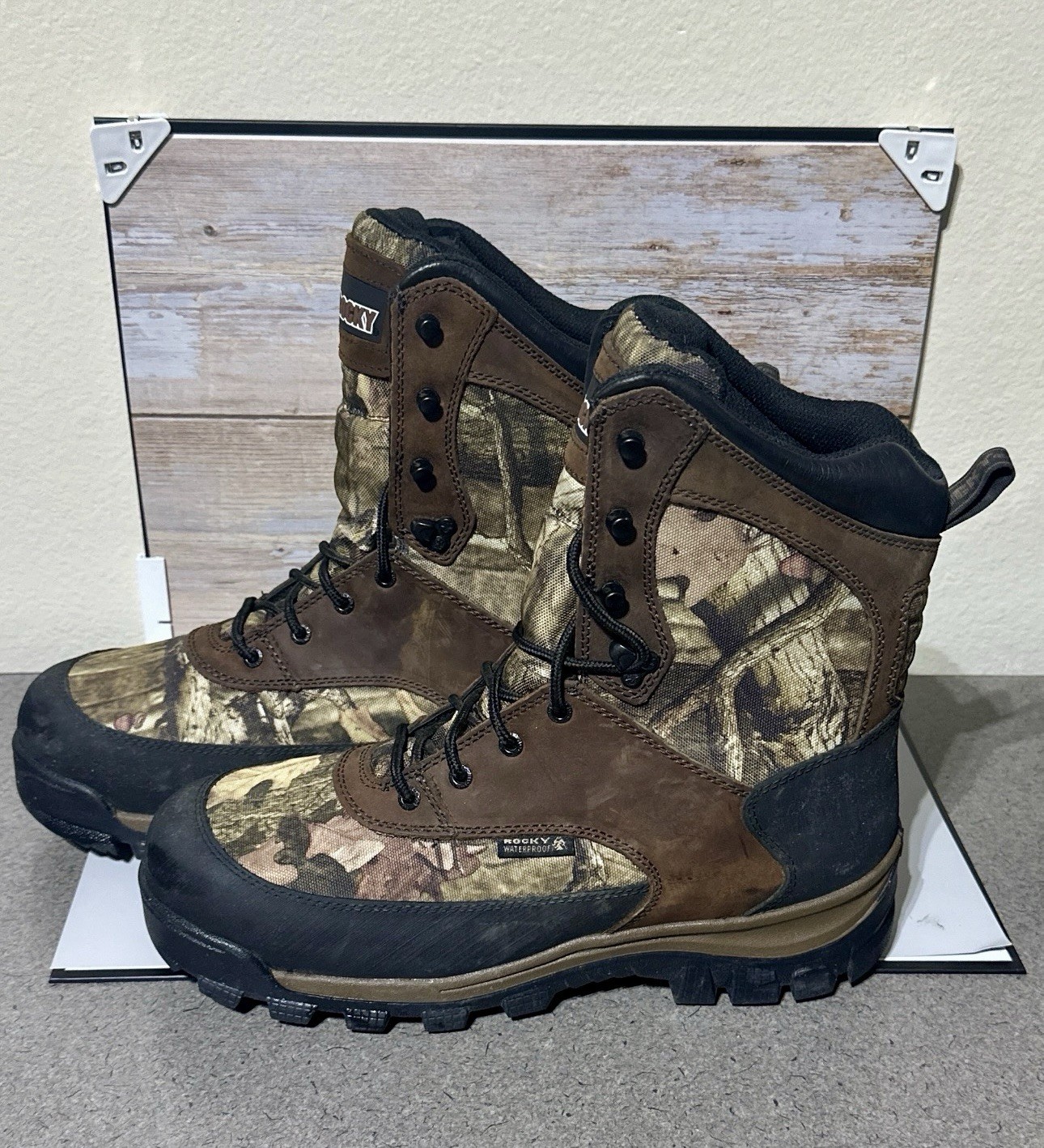 MEN’S Rocky Core Waterproof 800G Insulated Outdoor Boots Size 12M Camo Pattern